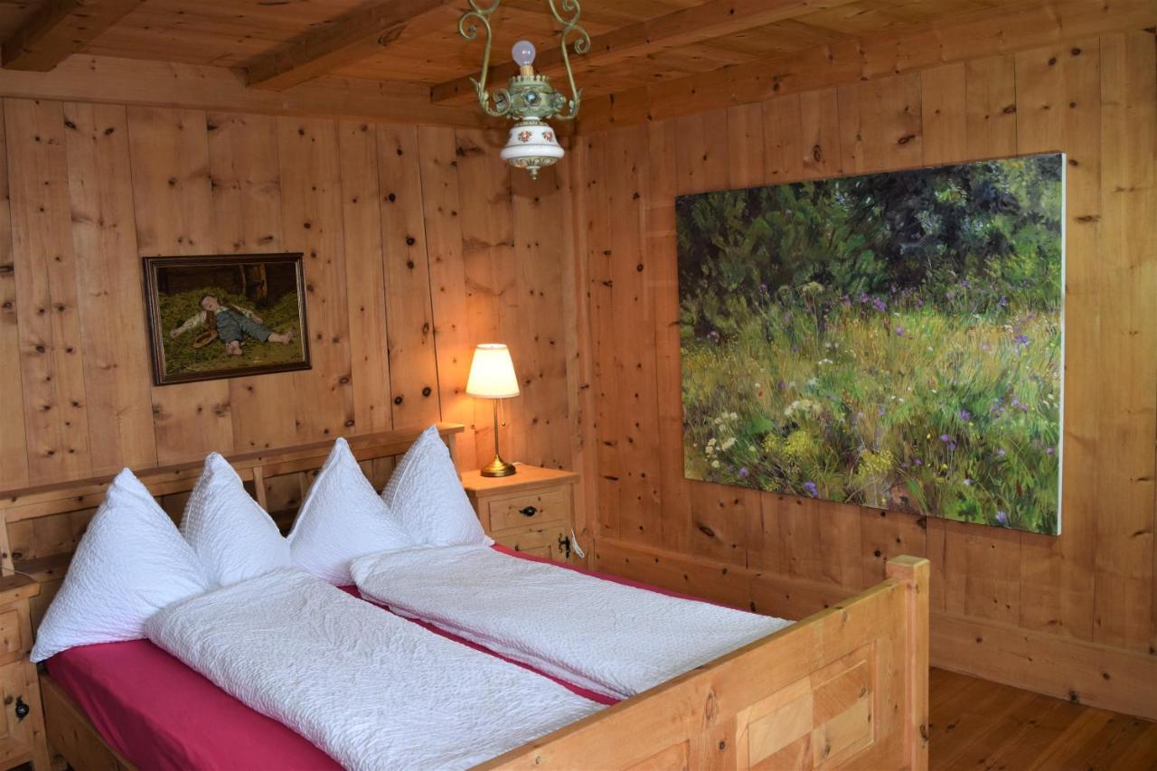 Bed and Breakfast Chasa Sassalba Lu Exterior foto