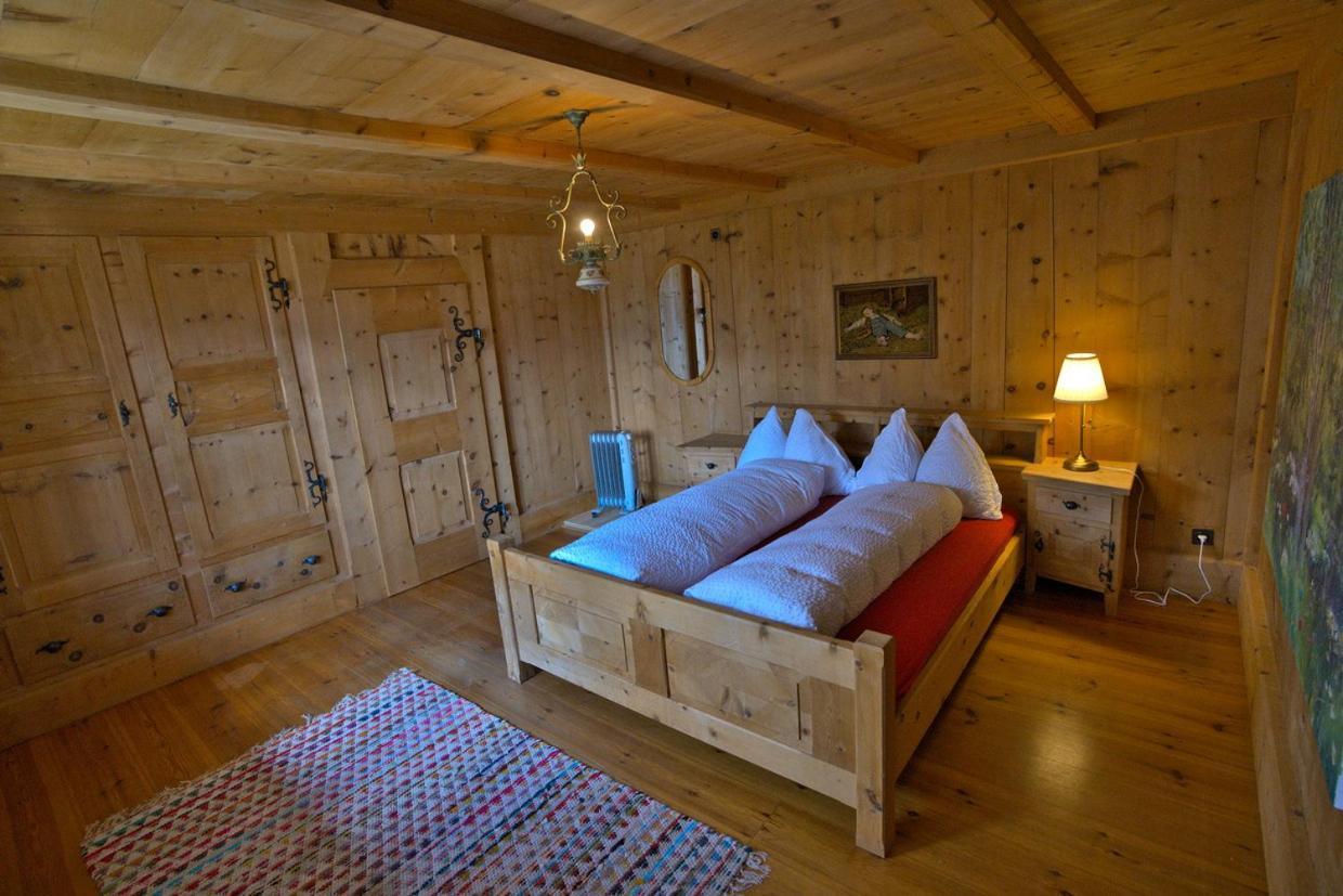 Bed and Breakfast Chasa Sassalba Lu Exterior foto